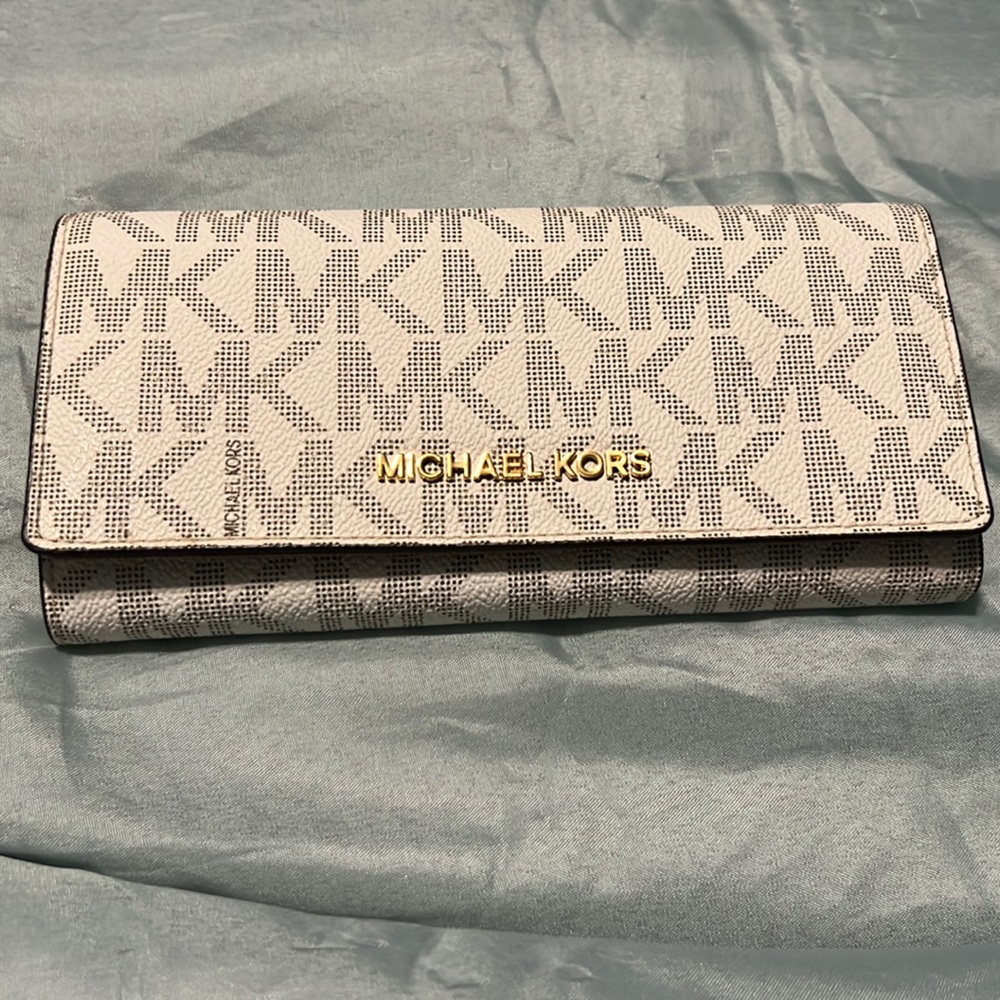 New MK wallet